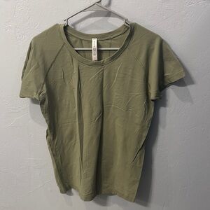 Athleta Momentum Tee